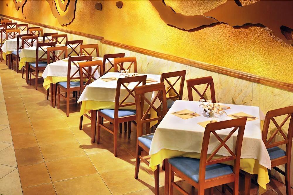Hotel Miami Calella Eksteriør billede