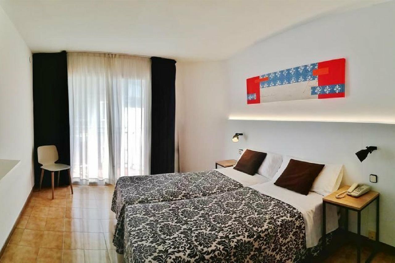 Hotel Miami Calella Eksteriør billede