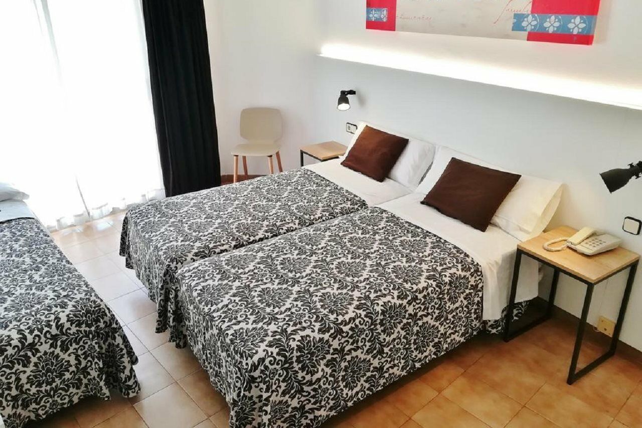 Hotel Miami Calella Eksteriør billede
